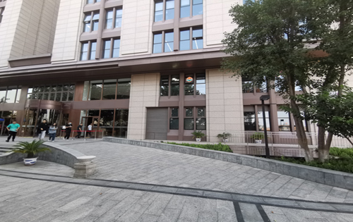 国泰大厦正门